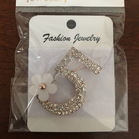 Brooch - Picture 2 of 4